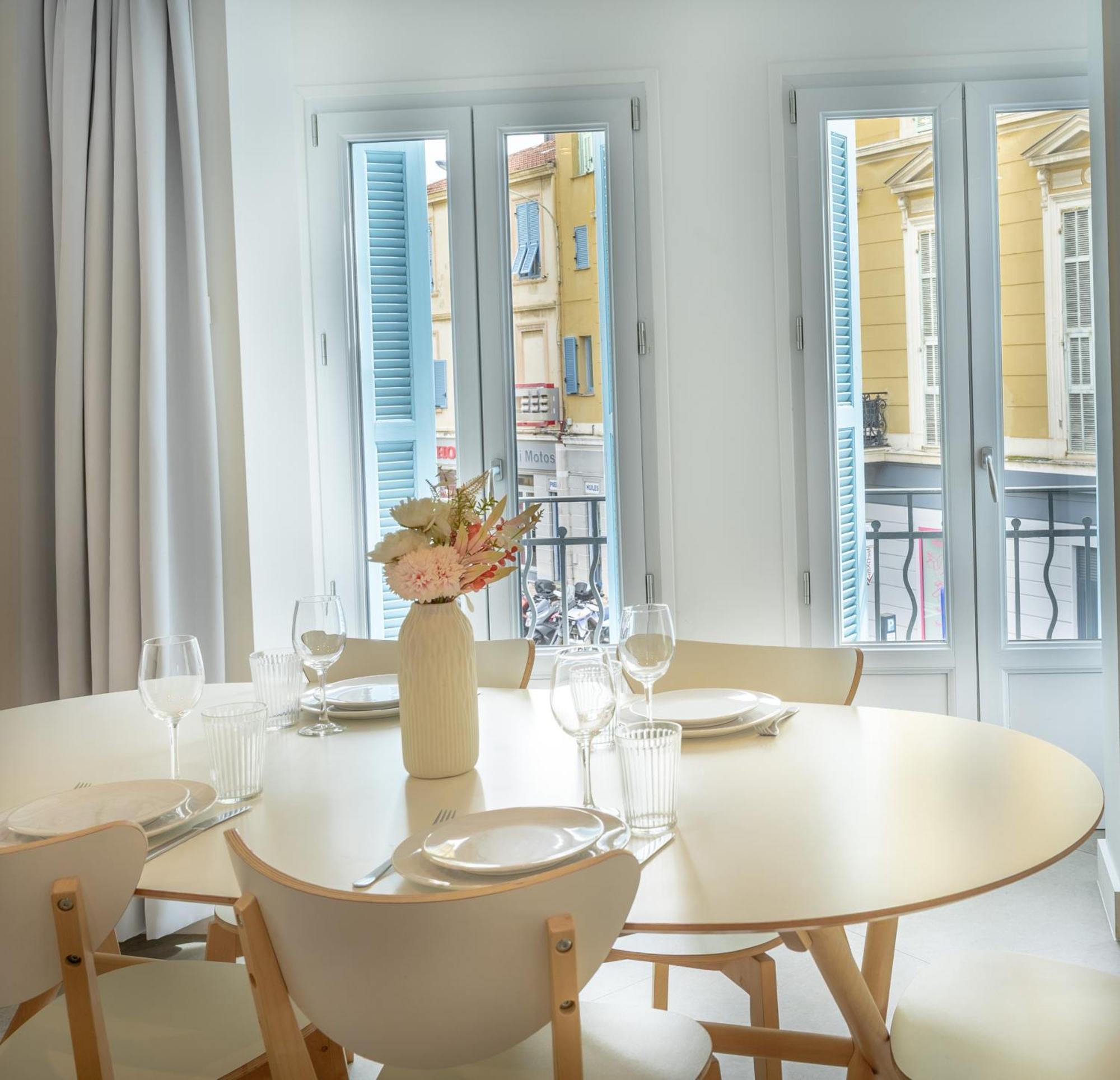 Republique Appartements Menton Exteriér fotografie